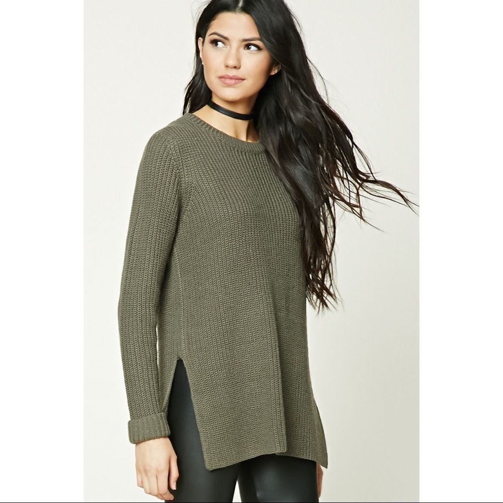 ✨ vented-hem boxy sweater✨